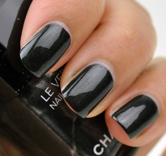 Chanel Steel Le Vernis