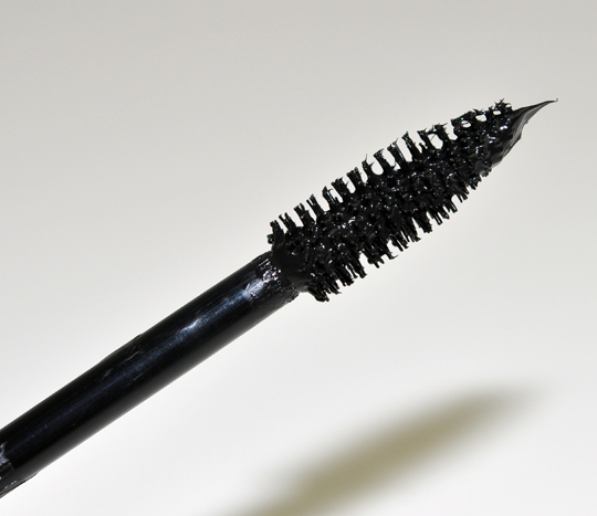 MAC Haute & Naughty Mascara