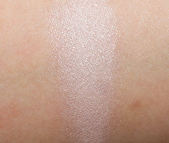 MAC Creamy Bisque Eyeshadow