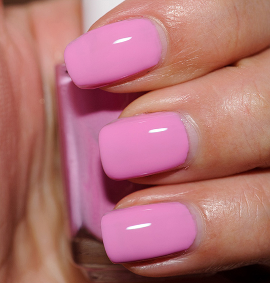 Essie Cascade Cool Nail Lacquer