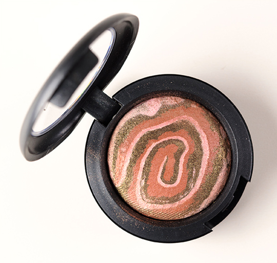 MAC Aurora Mineralize Eyeshadow