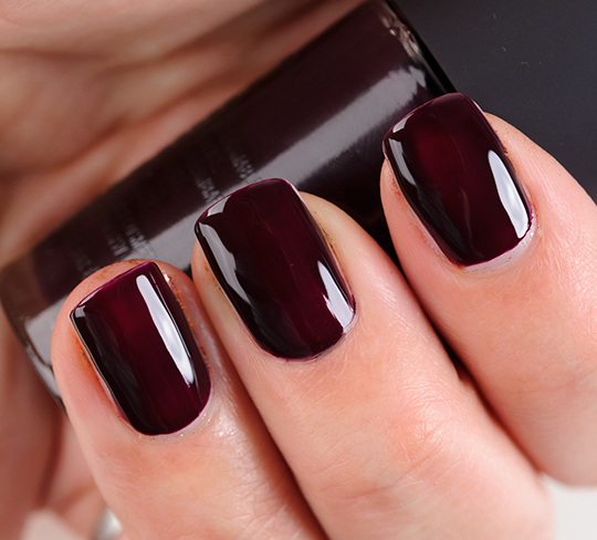 Mac Styleseeker Nail Lacquers Review Photos Swatches Mac Gadabout Nail Lacquer