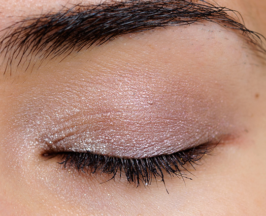 MAC Water Mineralize Eyeshadow