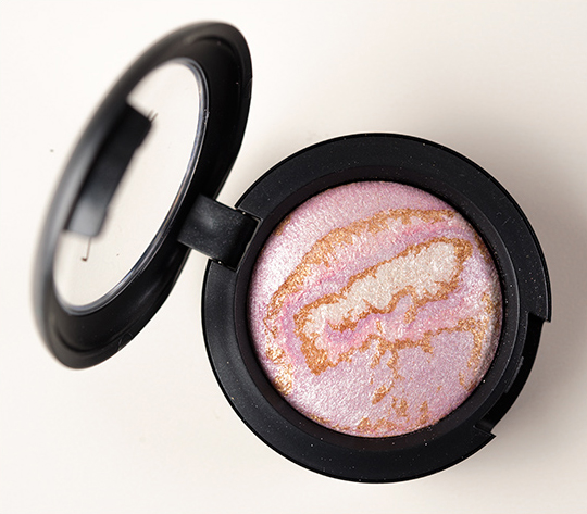 MAC Invincible Light Mineralize Eyeshadow