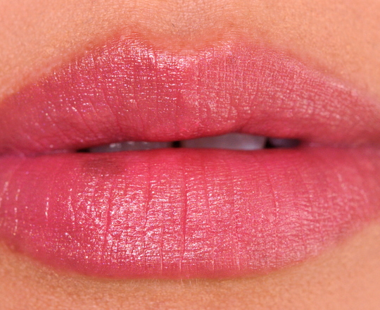 MAC Venus Lipstick