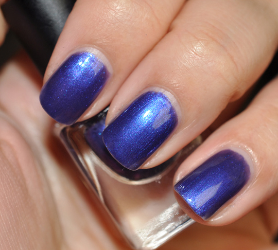 Le Metier de Beaute Nail Lacquer
