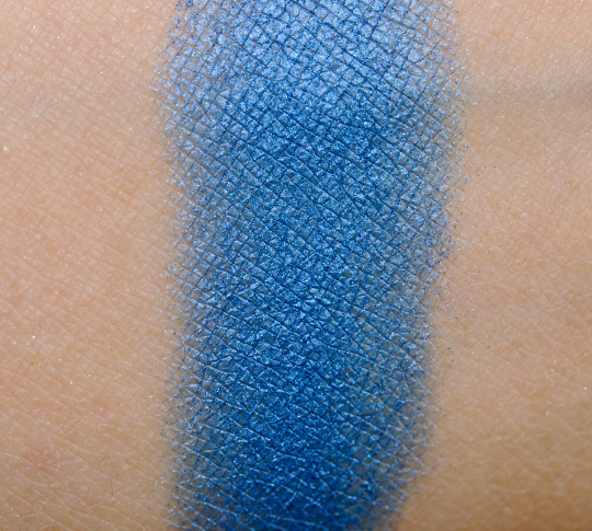 NYX Kiss in Casablanca Eyeshadow