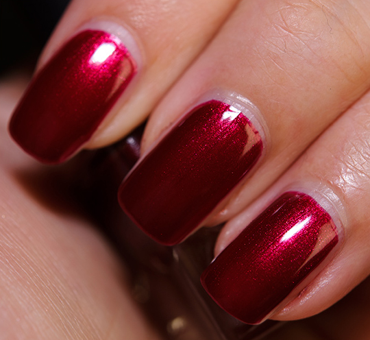 Le Metier de Beaute Dynasty Nail Lacquer