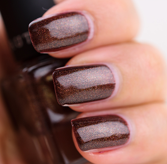 Le Metier de Beaute Urban Dweller Nail Lacquer