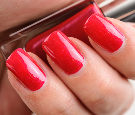 L'Oreal The Queen's Might Nail Lacquer