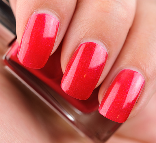 L'Oreal The Queen's Might Nail Lacquer