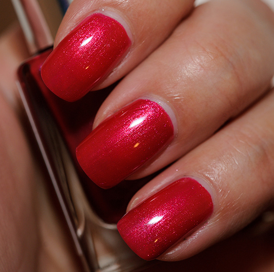 L'Oreal The Queen's Might Nail Lacquer