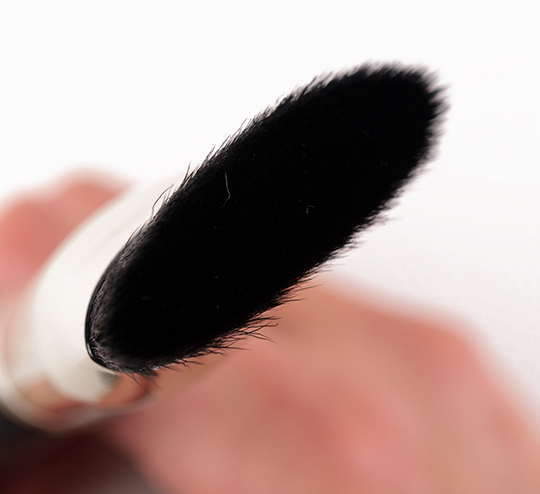 MAC 163 Flat Top Contour Brush
