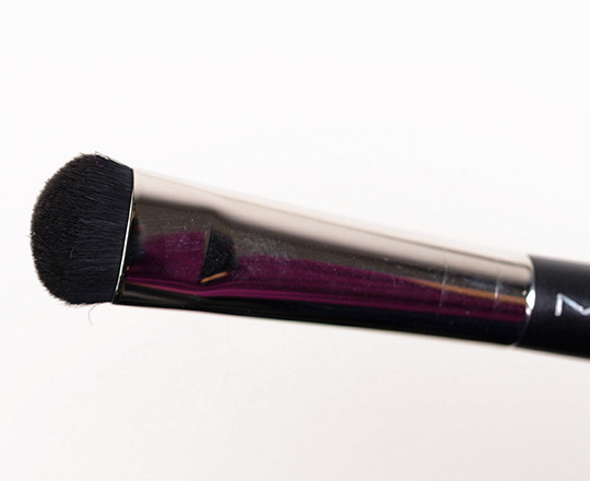 MAC 215 Medium Shader Brush
