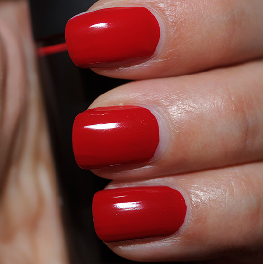 MAC Flaming Rose Nail Lacquer