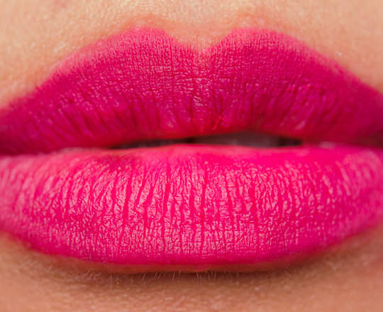 MAC Luxurious Pink Lip Look Bag