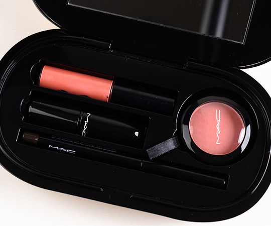 MAC Divine Desire Quite Coral Kit