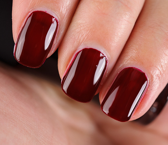 MAC Vintage Vamp Nail Lacquer