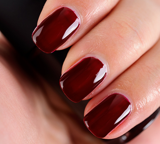 MAC Vintage Vamp Nail Lacquer