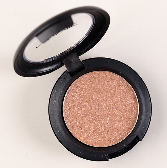 MAC Warming Heart Pressed Pigment