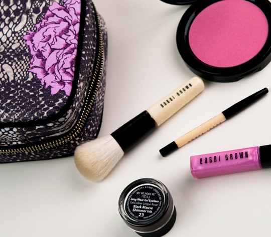 Bobbi Brown Peony & Python Kit