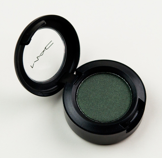 MAC Oomph Eyeshadow