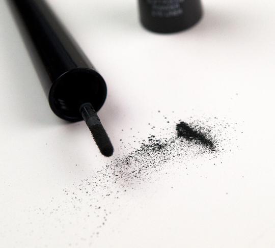 Smashbox Heather Soft Focus Powder Eye Liner