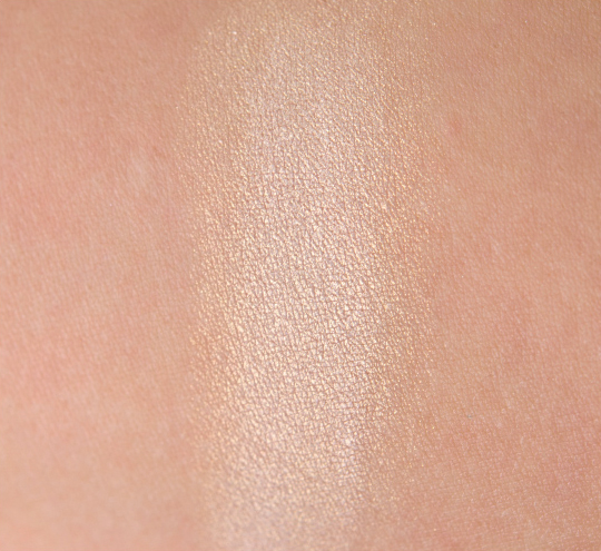MAC Solar White Eyeshadow