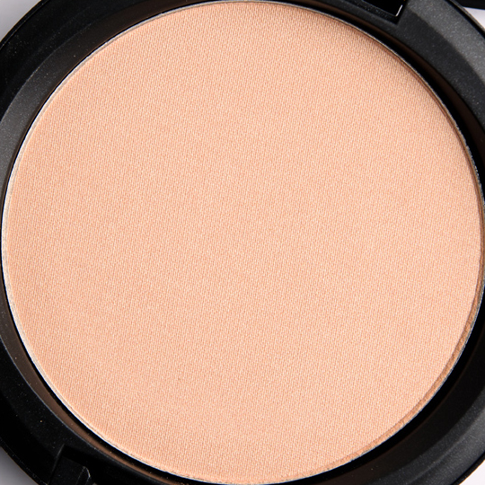 MAC Too Chic Beauty Powder