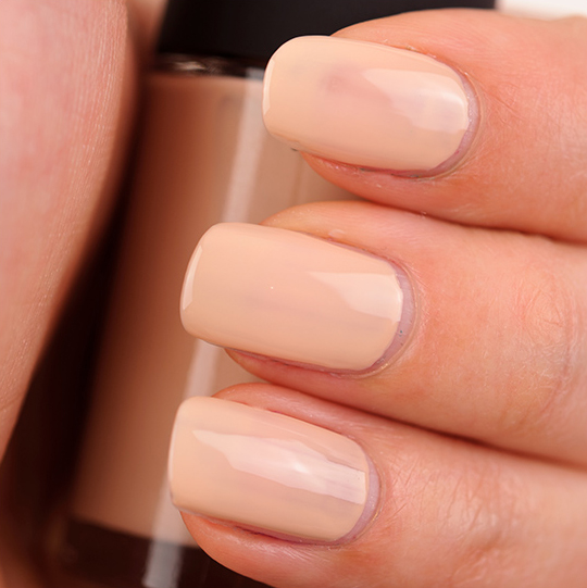 MAC Muscle Tone Nail Lacquer