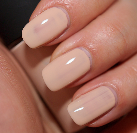 MAC Muscle Tone Nail Lacquer