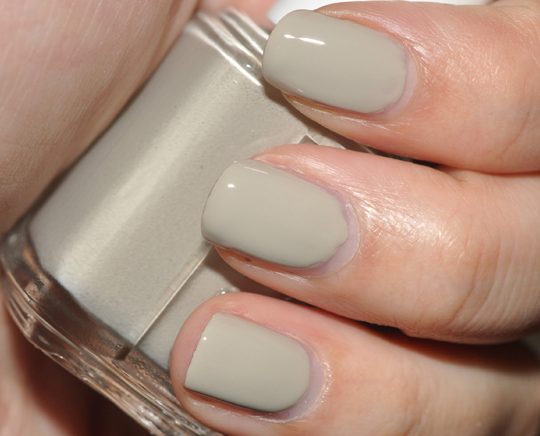 Essie Resort Collection