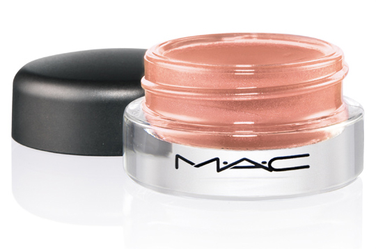 MAC Pret a Papier Collection
