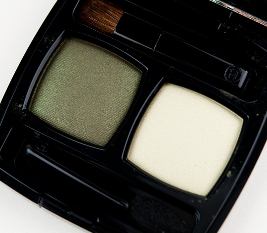 Chanel Khaki-Discret Eyeshadow Duo