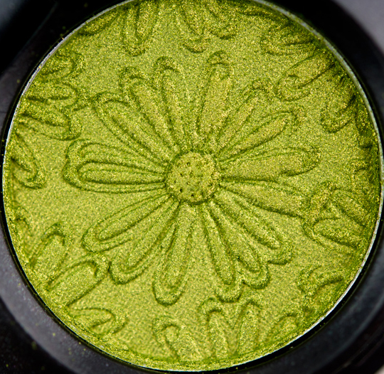 MAC Lucky Green Eyeshadow