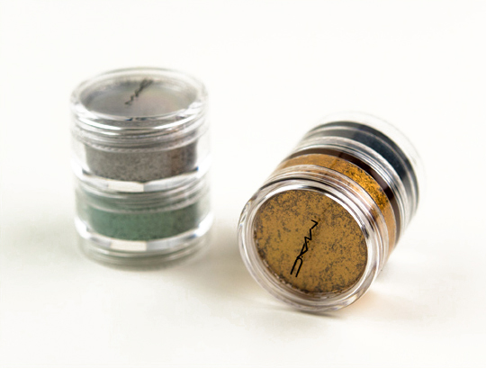 MAC Surf the Ocean Crushed Metallic Pigment Stack