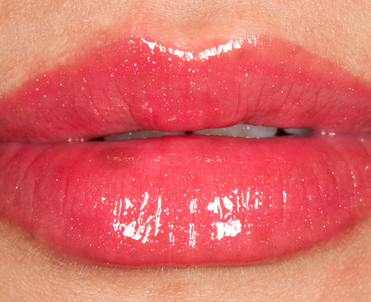 Revlon Strawberry ColorBurst Lipgloss