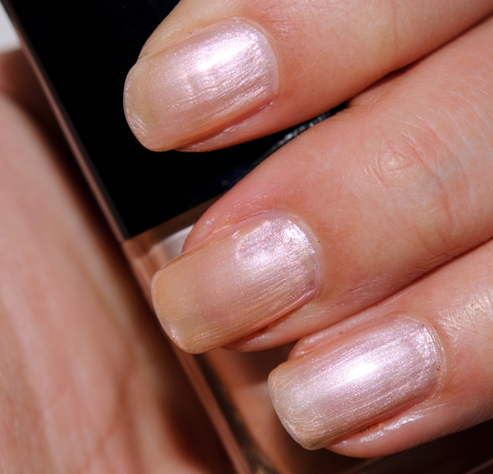 Chanel Island Le Vernis