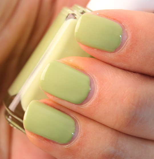Essie Navigate Her Nail Lacquer
