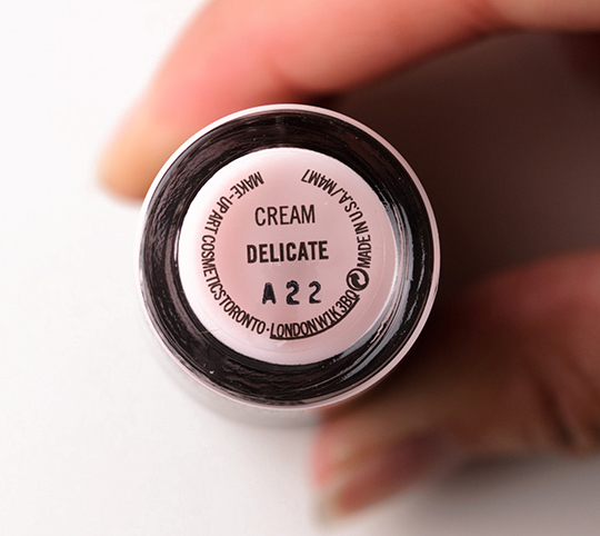 MAC Delicate Nail Lacquer