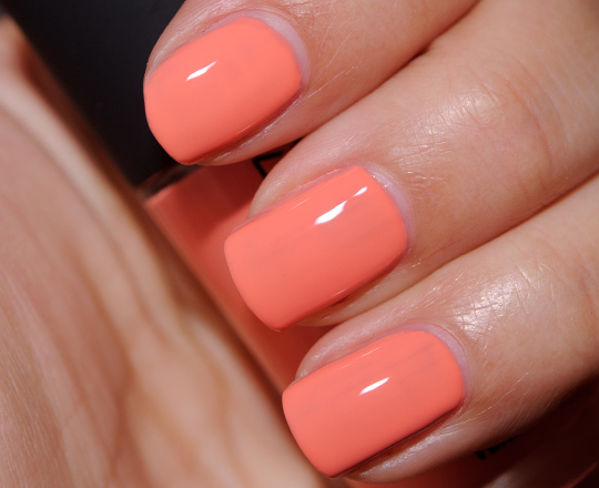 MAC Razzledazzler Nail Lacquer