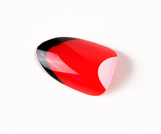 MAC Demilune Ruffian Manicure