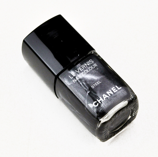 Chanel Steel Le Vernis Nail Colour