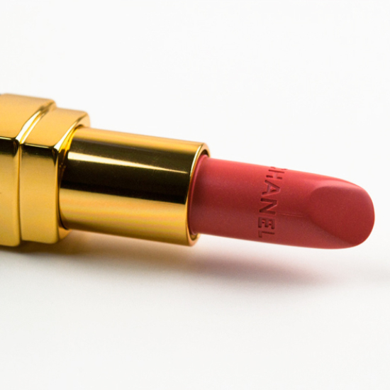 Chanel Rouge Coco Hydrating Creme Lip Colour Peregrina
