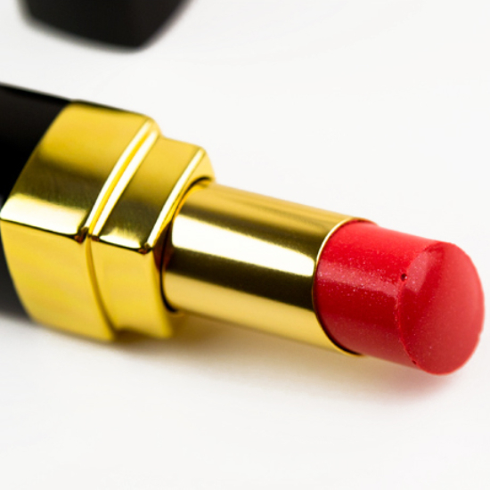 Chanel Liberte Rouge Coco Shine Hydrating Sheer Lipshine