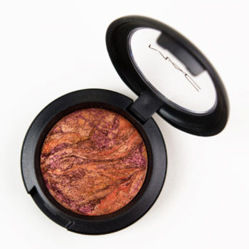 MAC Faux Gold Mineralize Eyeshadow