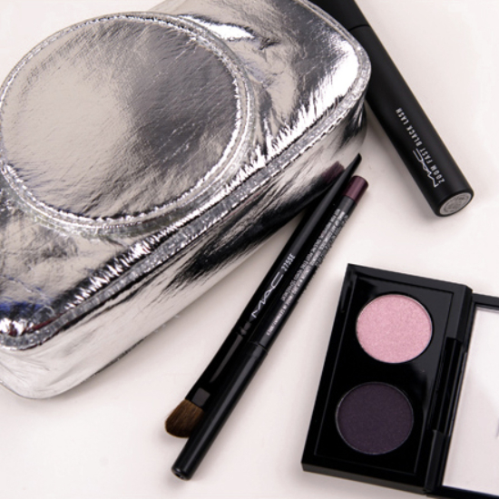 MAC Pearl Iced Delights Eye Bag