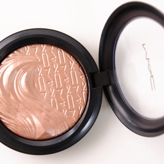 MAC Superb