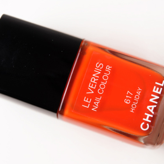 Chanel Le Vernis Nail Colour Holiday