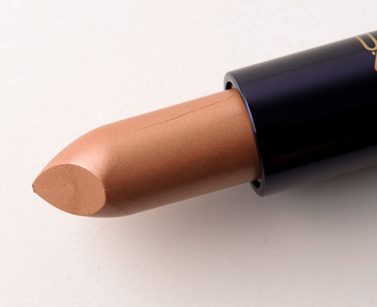 MAC To Catch a Sailor Lipstick